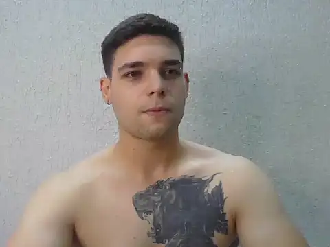 Snapshot of Zure-xxx chatting on January 15, 2026, 8:56 pm Zure-xxx online show from January 15, 2026, 8:56 pm