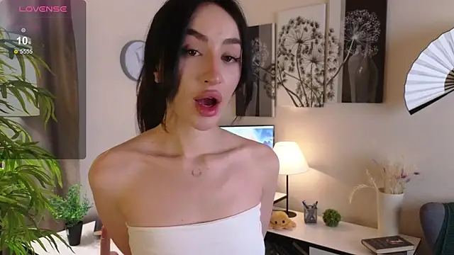 Snapshot of Marie_Long chatting on January 15, 2026, 6:22 pm Marie Long online show from January 15, 2026, 6:22 pm