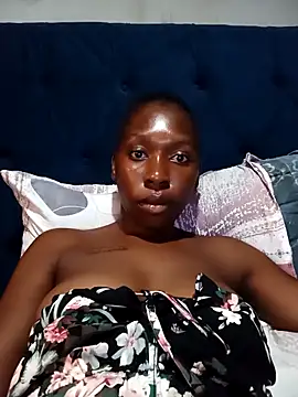 Snapshot of sexysmalldaily04 chatting on February 10, 2026, 7:51 am sexysmalldaily04 online show from February 10, 2026, 7:51 am