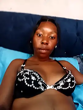 Snapshot of sexysmalldaily04 chatting on November 22, 2025, 6:56 am sexysmalldaily04 online show from November 22, 2025, 6:56 am