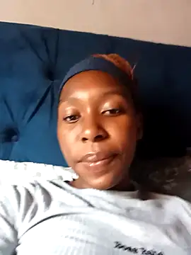 Snapshot of sexysmalldaily04 chatting on November 8, 2025, 9:13 am sexysmalldaily04 online show from November 8, 2025, 9:13 am