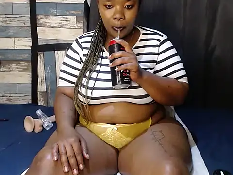 Snapshot of Monica-2701 chatting on November 13, 2025, 8:13 pm Monica-2701 online show from November 13, 2025, 8:13 pm