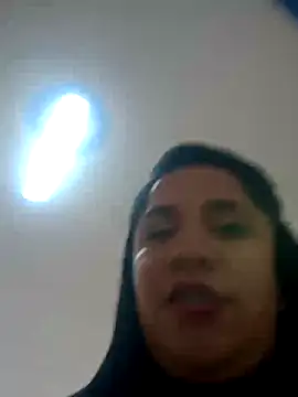 Snapshot of Ailinemart chatting on October 15, 2025, 3:20 pm Ailinemart online show from October 15, 2025, 3:20 pm