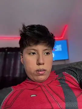 Snapshot of LiamSmith_1 chatting on October 27, 2025, 8:10 pm LiamSmith 1 online show from October 27, 2025, 8:10 pm