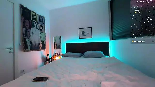 kira yoshika9e online show from March 7, 2026, 7:52 pm