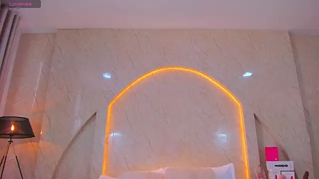 Antonella Russo1 online show from January 15, 2026, 1:03 pm