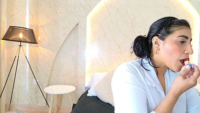 Snapshot of Antonella_Russo1 chatting on February 28, 2026, 1:00 pm Antonella Russo1 online show from February 28, 2026, 1:00 pm