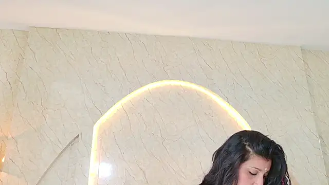 Antonella Russo1 online show from April 17, 2026, 4:54 pm