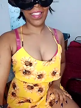 Snapshot of Kavee_Girl0 chatting on May 15, 2026, 4:27 pm Kavee Girl0 online show from May 15, 2026, 4:27 pm