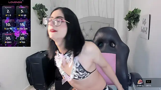 Noah Cherry online show from December 13, 2025, 11:33 pm