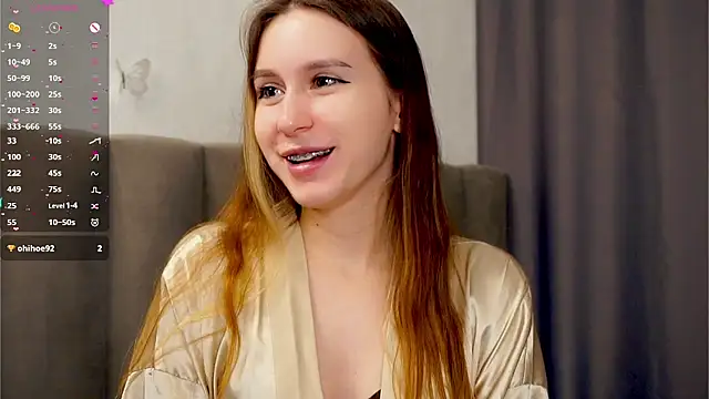 AmyMainer online show from October 27, 2025, 8:48 am