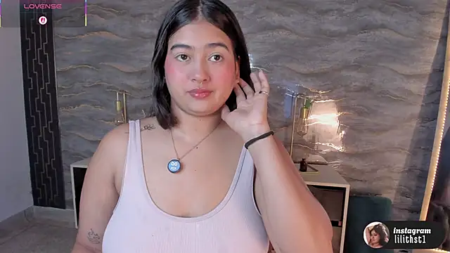 lilithst  online show from January 15, 2026, 7:28 pm