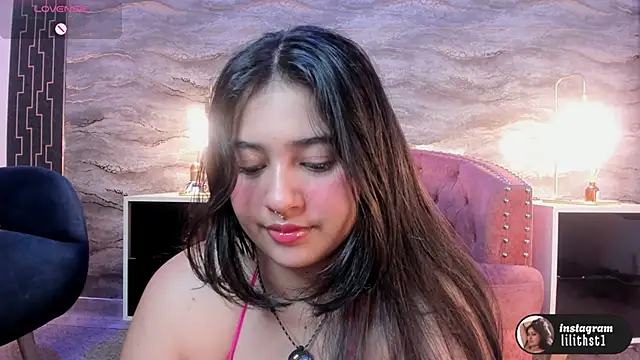 lilithst  online show from November 13, 2025, 8:57 pm