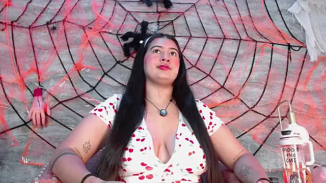 lilithst  online show from October 25, 2025, 9:15 pm