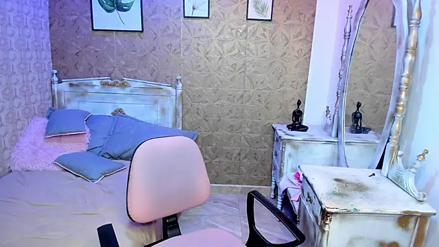 Sara clk online show from February 14, 2026, 8:09 pm