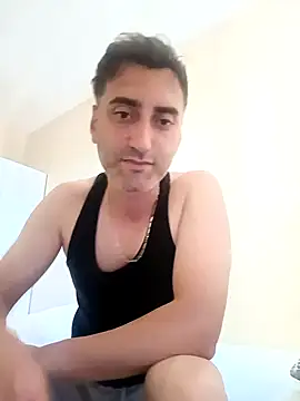 Snapshot of ahmetblk95 chatting on May 5, 2026, 12:08 pm ahmetblk95 online show from May 5, 2026, 12:08 pm