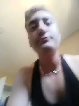 Snapshot of ahmetblk95 chatting on May 27, 2026, 10:44 am ahmetblk95 online show from May 27, 2026, 10:44 am