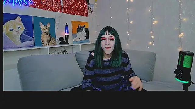 whoalexxa online show from November 17, 2025, 12:20 pm