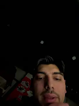 Snapshot of emir343475 chatting on January 16, 2026, 7:40 pm emir343475 online show from January 16, 2026, 7:40 pm