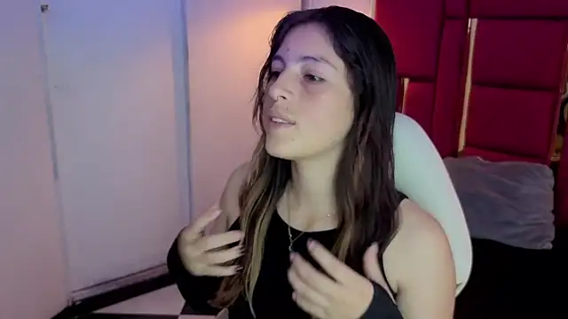 moon winy online show from February 7, 2026, 12:02 pm