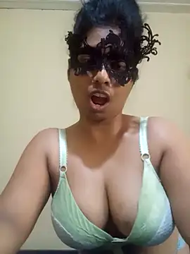 VeronicaPatel online show from November 5, 2025, 10:40 am