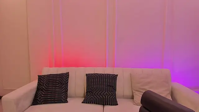 Snapshot of AnnieMonroe1 chatting on February 8, 2026, 11:52 am AnnieMonroe1 online show from February 8, 2026, 11:52 am