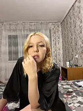 AlexandraXKitty online show from February 22, 2026, 12:02 am