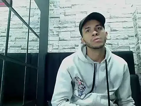 Snapshot of pether_hairy chatting on December 2, 2025, 4:36 am pether hairy online show from December 2, 2025, 4:36 am