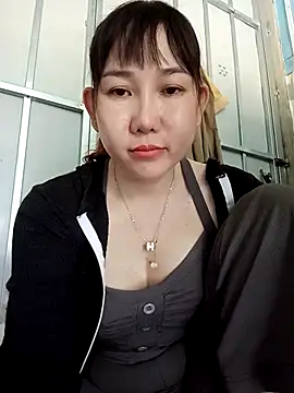 Ana-love2025 online show from November 19, 2025, 1:05 am