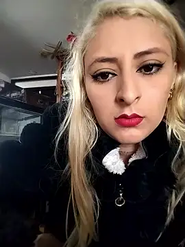 Snapshot of catalella16 chatting on January 11, 2026, 2:24 pm catalella16 online show from January 11, 2026, 2:24 pm