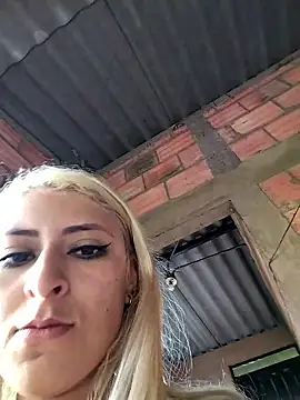 Snapshot of catalella16 chatting on January 9, 2026, 12:34 pm catalella16 online show from January 9, 2026, 12:34 pm