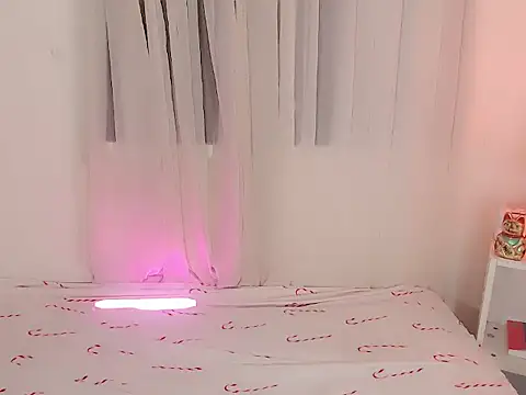 HaileyPresly online show from July 30, 2026, 3:44 pm