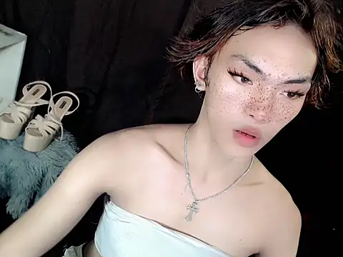 HaileyPresly online show from June 25, 2026, 7:24 am