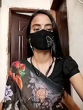 Snapshot of Ratri-Biswas chatting on November 30, 2025, 5:52 am Ratri-Biswas online show from November 30, 2025, 5:52 am