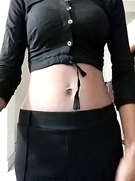 Snapshot of Ratri-Biswas chatting on November 11, 2025, 5:52 pm Ratri-Biswas online show from November 11, 2025, 5:52 pm