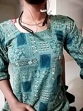 Snapshot of Ratri-Biswas chatting on November 8, 2025, 7:17 pm Ratri-Biswas online show from November 8, 2025, 7:17 pm