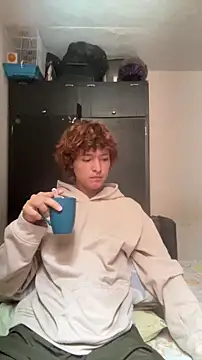 Snapshot of JoelnClouds chatting on February 10, 2026, 7:35 pm JoelnClouds online show from February 10, 2026, 7:35 pm