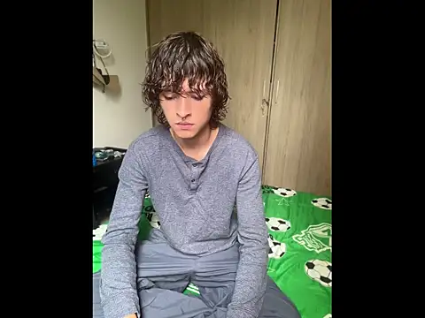 JoelnClouds online show from May 21, 2026, 5:21 pm
