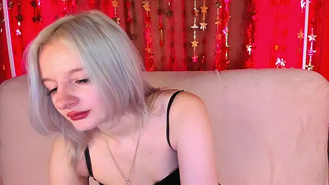 Snapshot of AlessaKiss chatting on January 7, 2026, 9:03 am AlessaKiss online show from January 7, 2026, 9:03 am