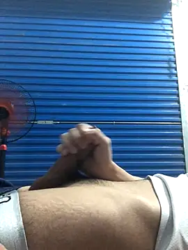 liamhn2k4 online show from October 18, 2025, 2:30 pm