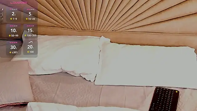 Snapshot of Emma_duff chatting on December 16, 2025, 11:47 am Emma duff online show from December 16, 2025, 11:47 am