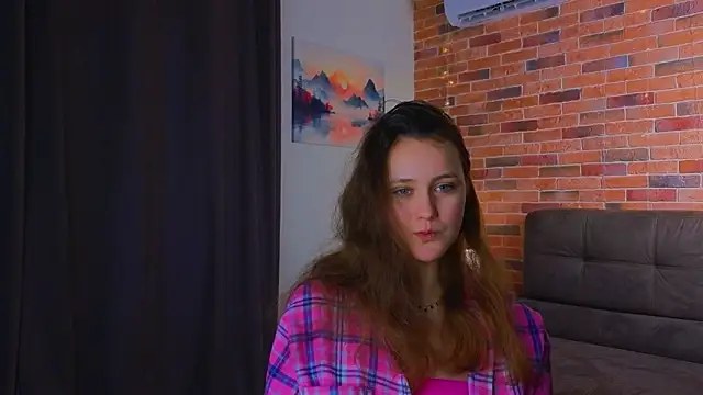 Snapshot of FoxFever chatting on March 25, 2026, 5:29 am FoxFever online show from March 25, 2026, 5:29 am