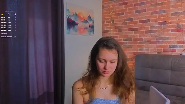 Snapshot of FoxFever chatting on March 18, 2026, 5:43 am FoxFever online show from March 18, 2026, 5:43 am