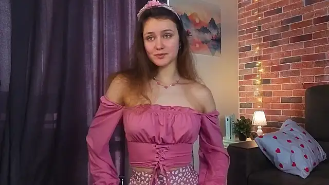 Snapshot of FoxFever chatting on March 12, 2026, 5:02 am FoxFever online show from March 12, 2026, 5:02 am