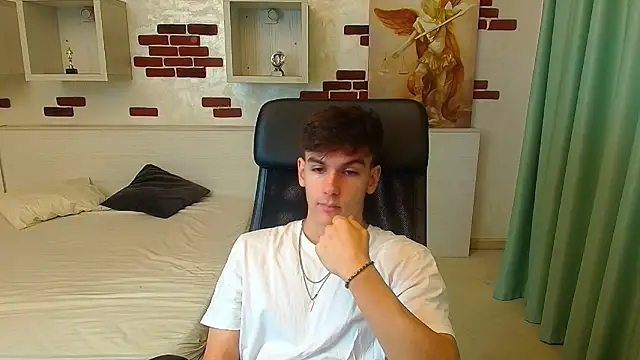 BradyFlint online show from November 19, 2025, 6:13 am