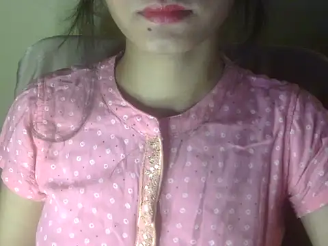 Snapshot of Shezi_N chatting on May 31, 2026, 2:56 pm Shezi N online show from May 31, 2026, 2:56 pm