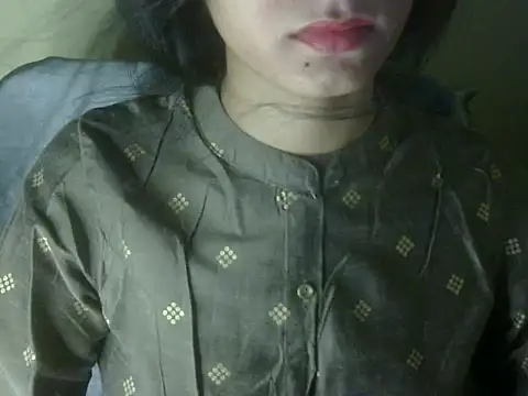 Snapshot of Shezi_N chatting on April 28, 2026, 1:37 pm Shezi N online show from April 28, 2026, 1:37 pm