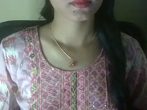 Snapshot of Shezi_N chatting on May 9, 2026, 1:03 pm Shezi N online show from May 9, 2026, 1:03 pm