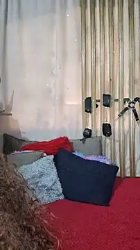 Luna-Vixen1 online show from January 18, 2026, 12:08 pm