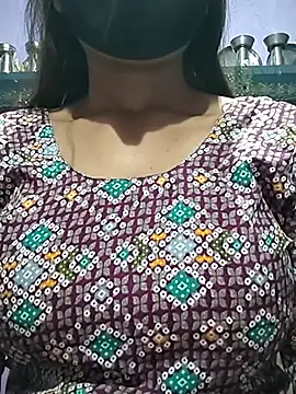 Snapshot of sardarni_001 chatting on October 30, 2025, 6:16 pm sardarni 001 online show from October 30, 2025, 6:16 pm